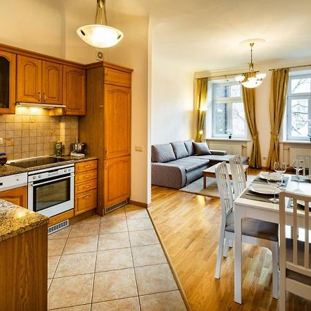 Dzirnavu Street Apartment In City Center Riga Exterior foto